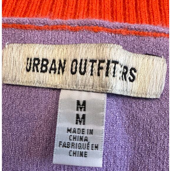 Urban Outfitters Size Medium Strawberry Cropped Strawberry Sweater Vest Top Twee - Picture 8 of 9